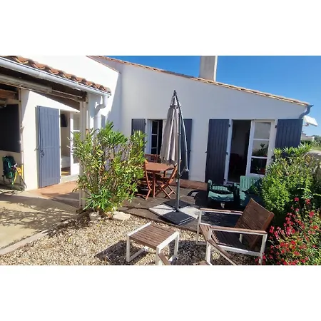 Holiday home Des Vignes